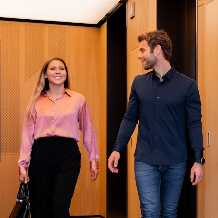 4N9A4604-1:720x720%281-1%29