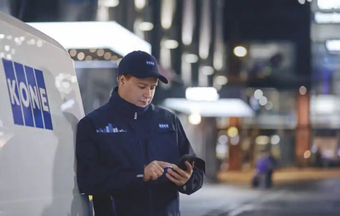 Customer_communication_04_Content_block-950x540_tcm26-91040:667x424