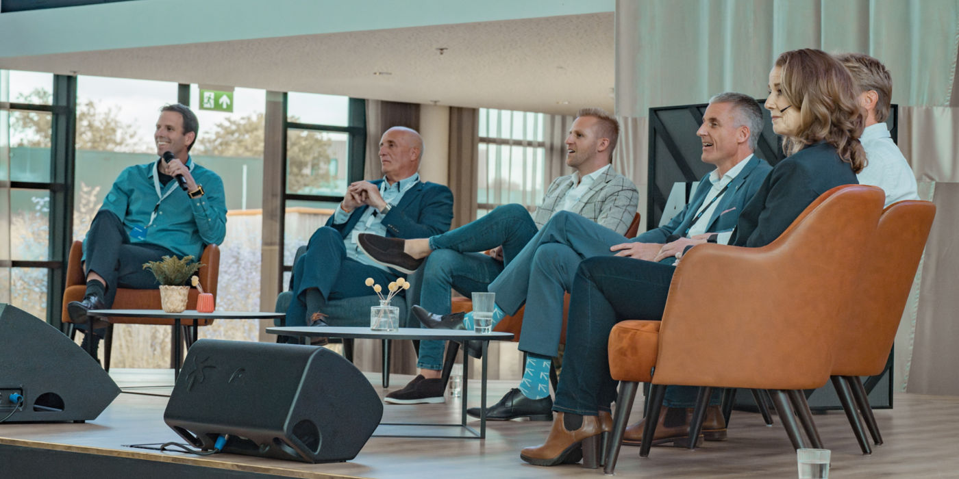 EditedV2iLoqKoneSettheFutureEventSEB09455EnhancedNR:1400x700