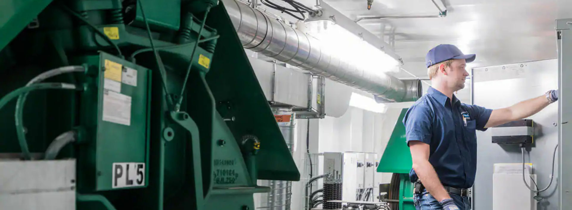 Existing_Vessels_1:1920x705%28hero%29