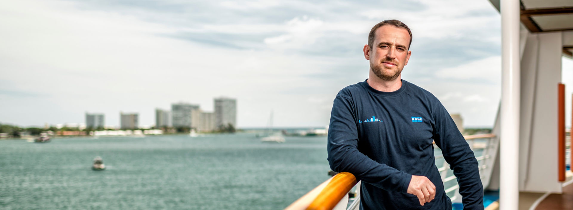 Harmony_of_the_seas_1-1:1920x705%28hero%29