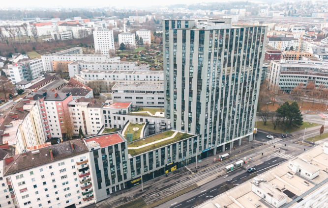 HighFIveTower2N_high:667x424