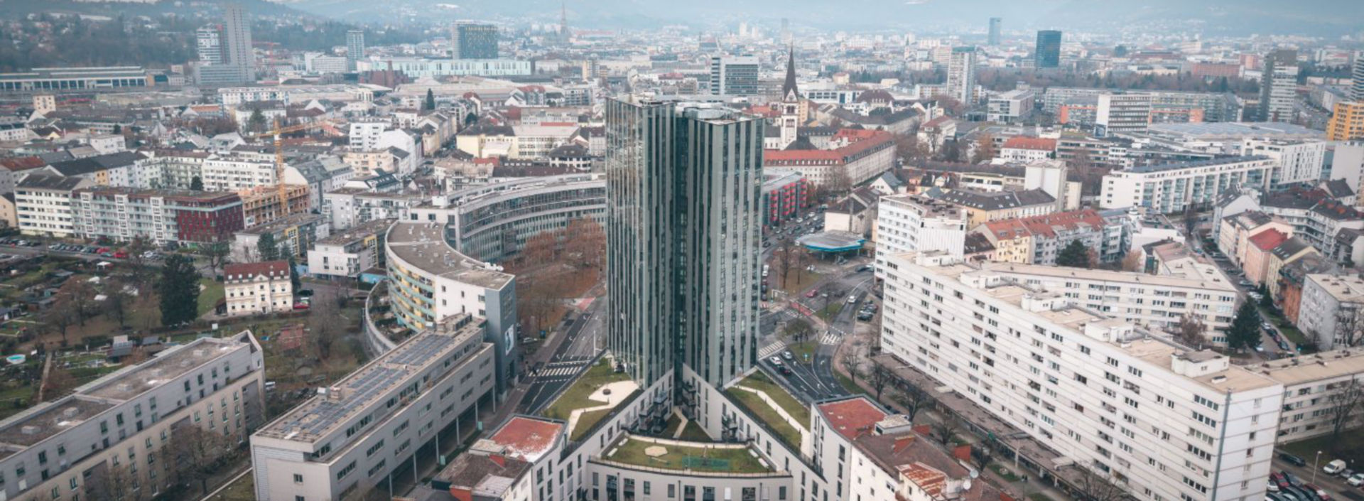 High_Five_Headerbild_1440x670px:1920x705%28hero%29