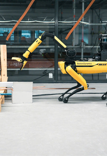 KONE-ACTOR-construction-site-robot-dog-1-1500x1500-FB-LI:451x656%2811-16%29