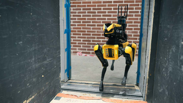 KONE-ACTOR-construction-site-robot-dog-4-1200x627-TW:760x428%2816-9%29