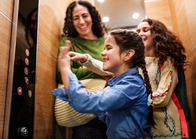 KONE-CombiSpace_button_fight:669x475