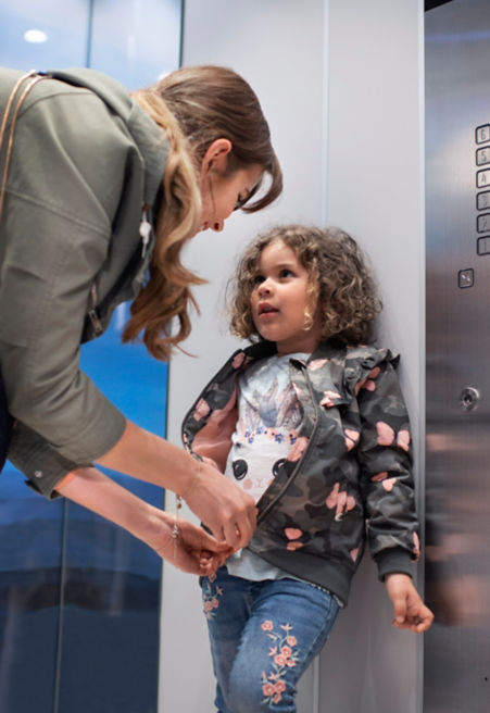 KONE_Launch_Mother_and_Child-Landscape-056:451x656%2811-16%29