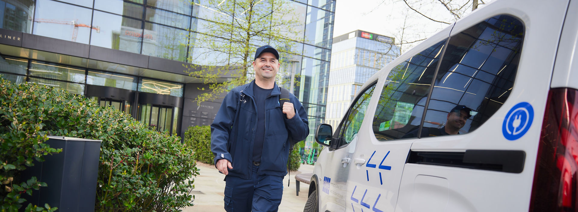 KONE_Warsaw_April24_2162:1920x705%28hero%29