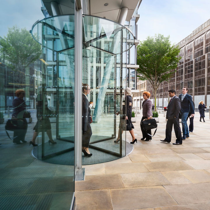 London-People:720x720%281-1%29