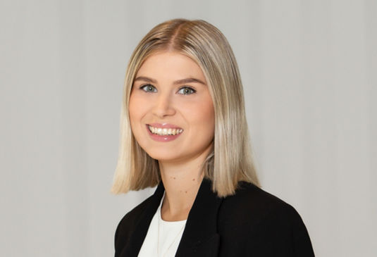 Portrait of communications manager Emilia Mikola-Halinen.