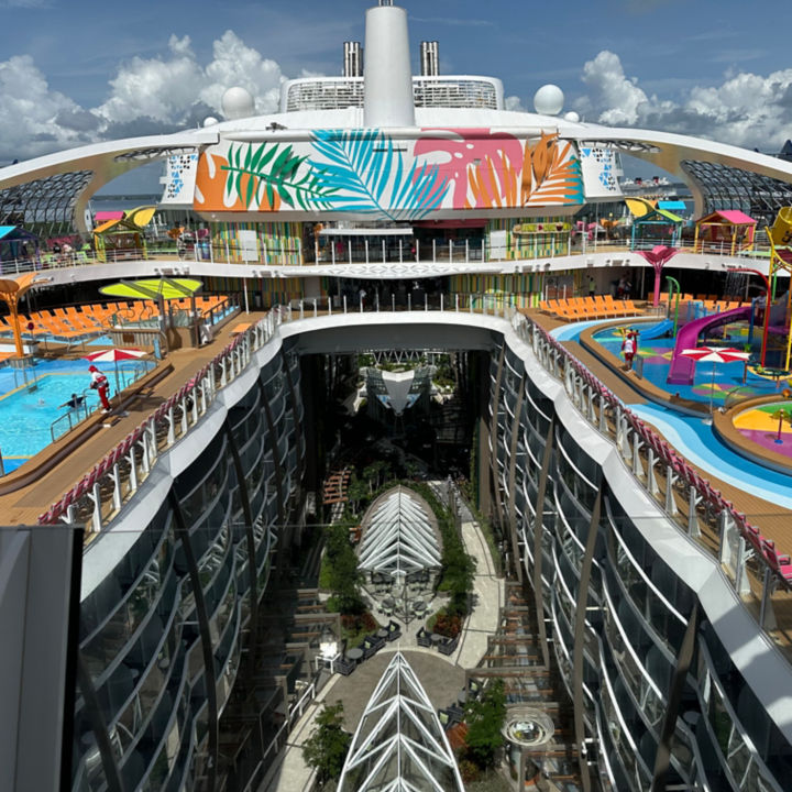 Utopia of the Seas deck