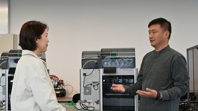 Wang-Qian-and-Yimin-Shi:760x428%2816-9%29