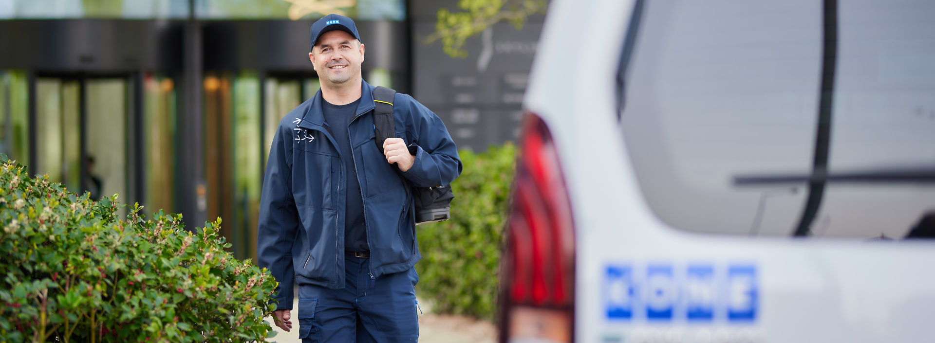 Warsaw-Technician:1920x705%28hero%29