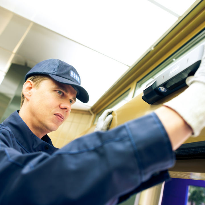 _P4J9963:720x720%281-1%29