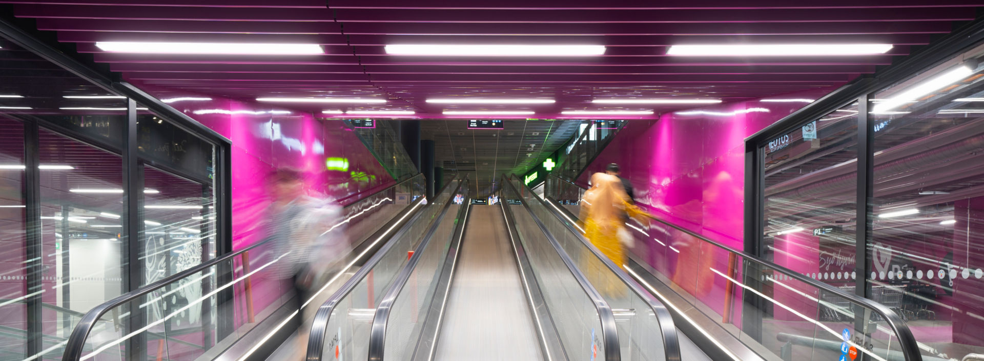 _PIX1022:1920x705%28hero%29