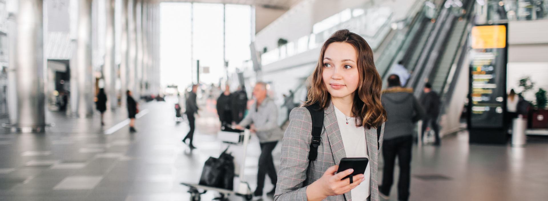 airport_passenger_digital_media_license_ONLY:1920x705%28hero%29