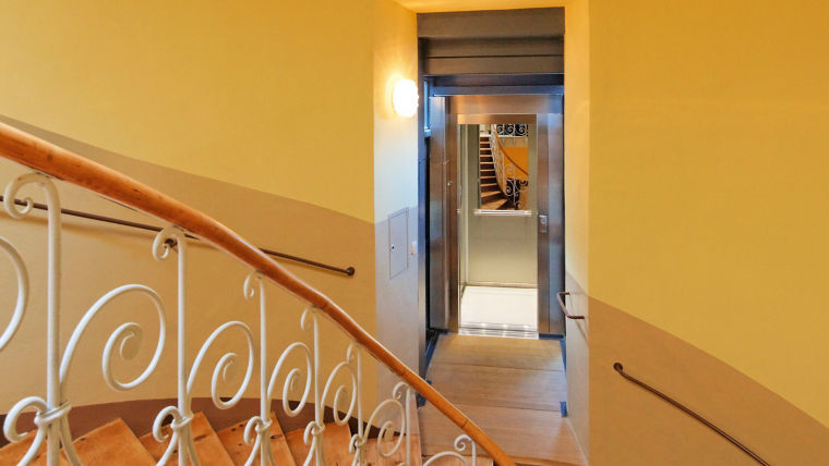 Elevador en edificio existente - Elevadores KONE