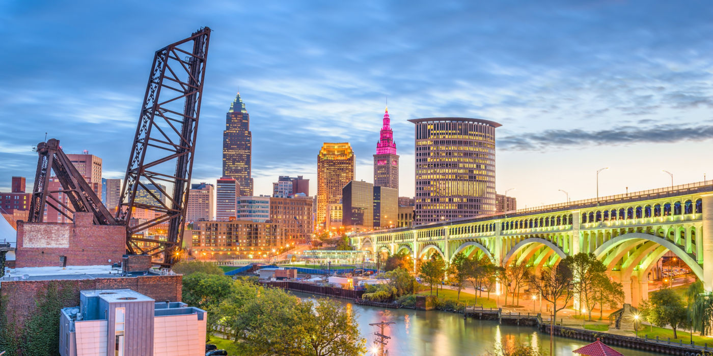 cleveland-ohio-usa-skyline-2021-08-26-18-13-13-utc:1400x700