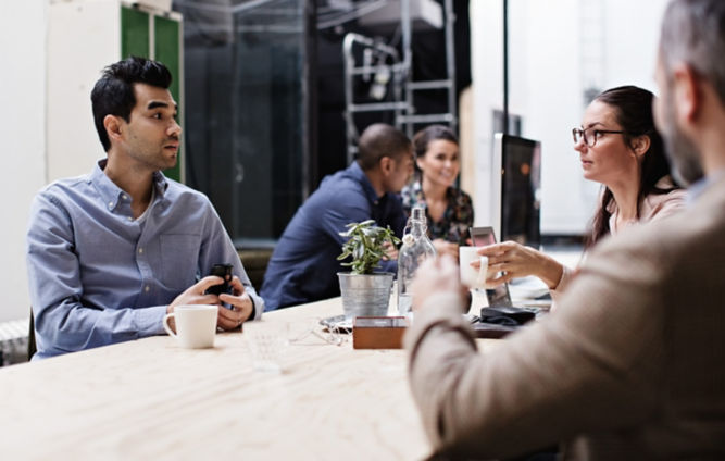 customer%20meeting:667x424