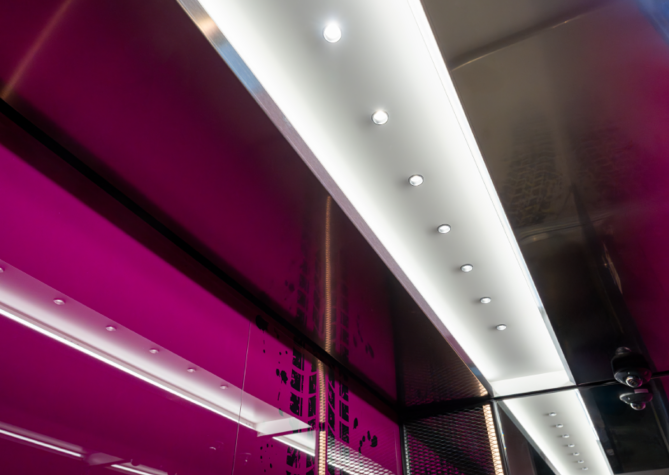 hotel-moxy-12:669x475