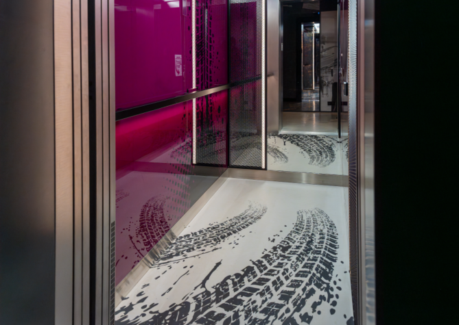 hotel-moxy-9:669x475