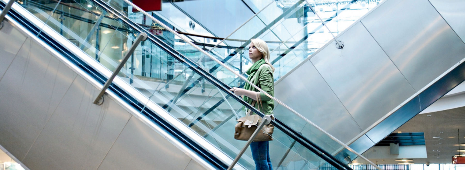 kamppi-escalators1:1920x705%28hero%29