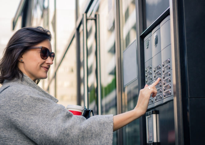 shutterstock_1078925291:669x475