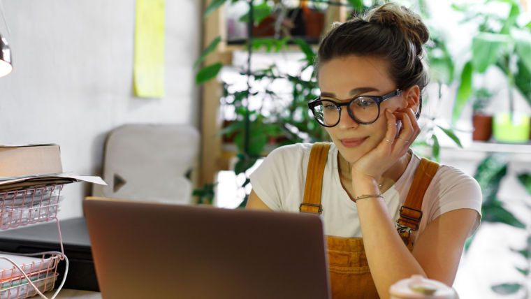 shutterstock_1674467302:760x428%2816-9%29