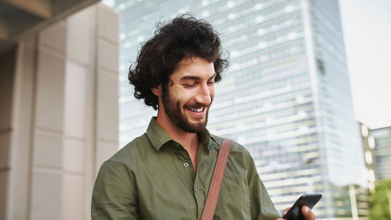 shutterstock_1726312060:760x428%2816-9%29