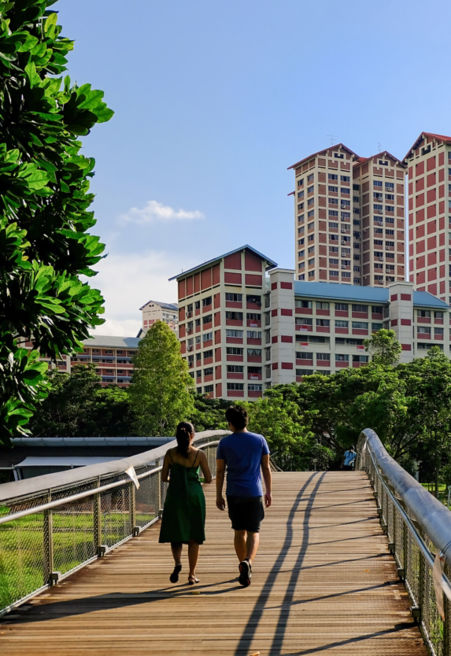 shutterstock_1787359232:451x656%2811-16%29