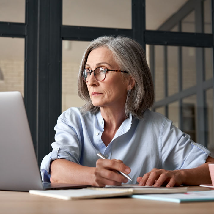 shutterstock_1827080276:720x720%281-1%29