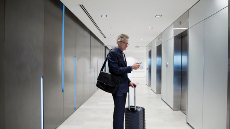 shutterstock_2142837129:760x428%2816-9%29