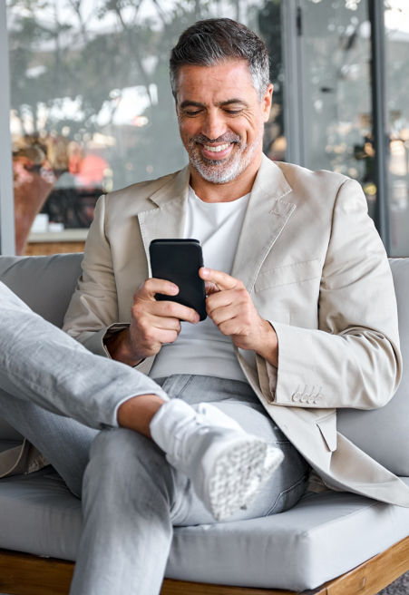 shutterstock_2303495945:451x656%2811-16%29