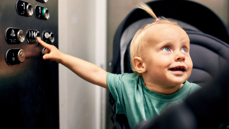 shutterstock_2364324293:760x428%2816-9%29