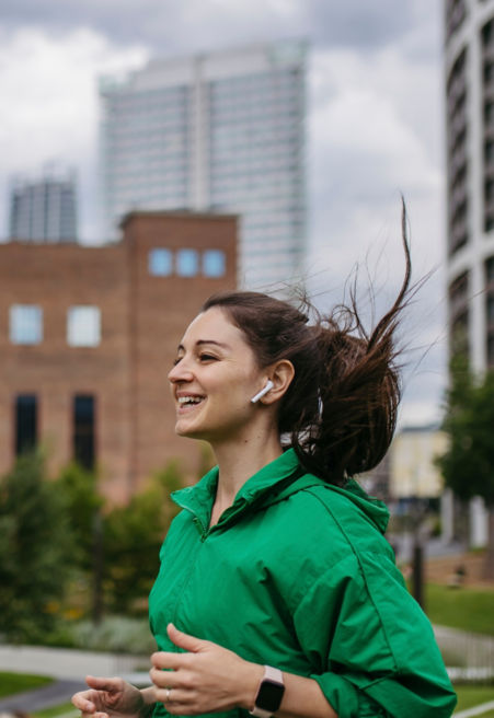 shutterstock_2394996383:451x656%2811-16%29