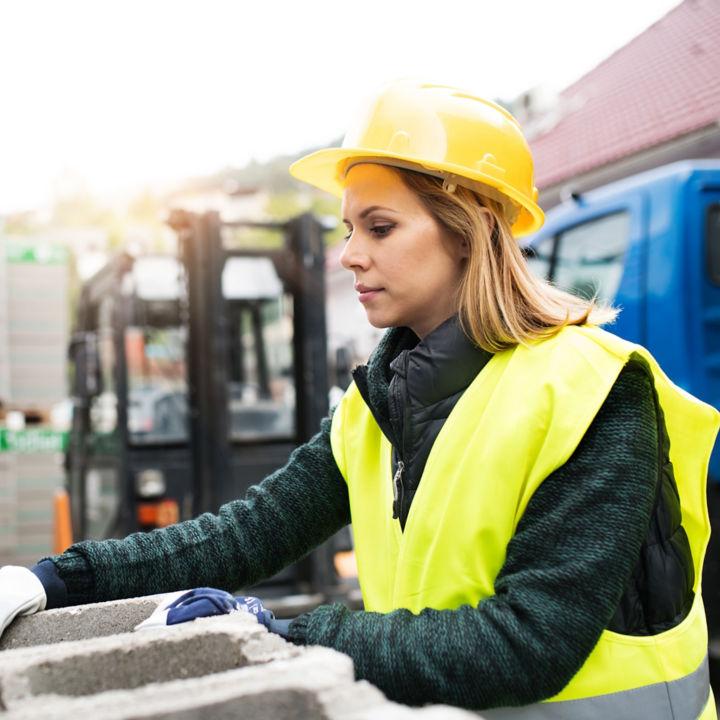 shutterstock_754752592:720x720%281-1%29