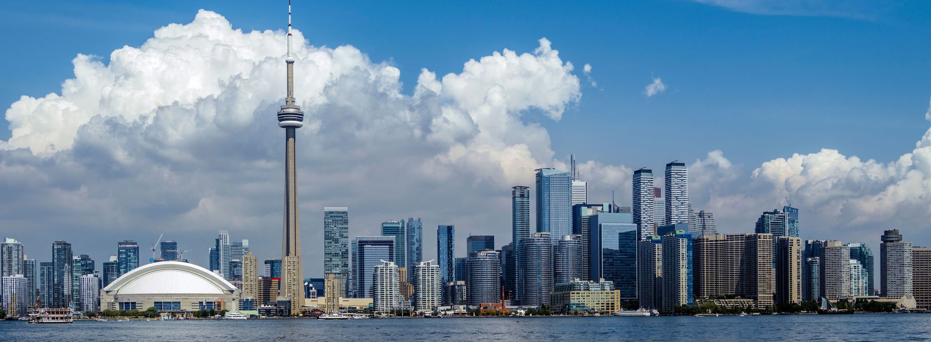 toronto-ontario-cityscape-2021-09-01-22-38-15-utc:1920x705%28hero%29