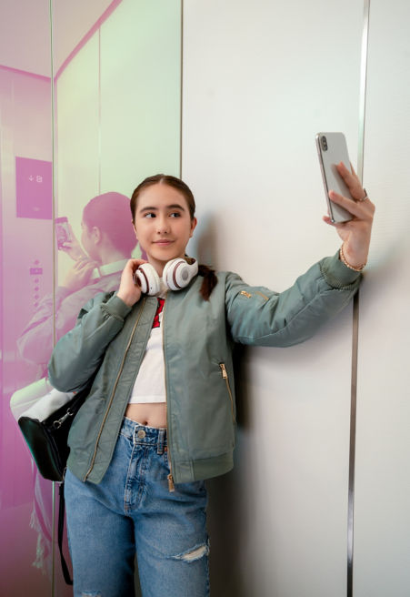 xbl_consideration_solution-clarification_mono30_landing-page_module_6.4:451x656%2811-16%29