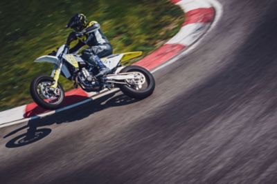 Husqvarna Motorcycles Announces 2023 Street Range and All-New FS 450  Supermoto - Racer X