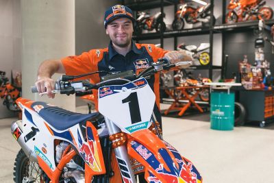 UNVEILED: NEW KTM 450 SX-F FACTORY EDITION SET TO STUN RIVALS ON AND OFF THE TRACK