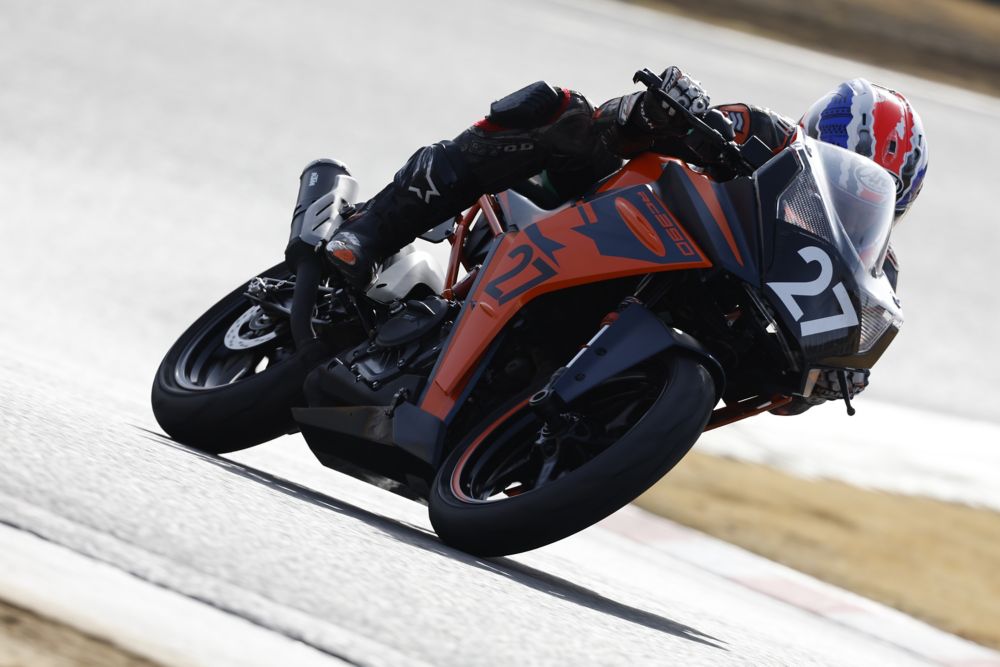2022年式KTM390DUKEローダウンキット一式約1300km走行 鍛えよ