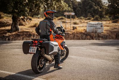 KTM PowerWear - 着ることのできるパフォーマンス | KTM 日本