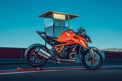 KTM スポーツツアラー - 高速ツーリングバイク | KTM 日本