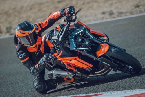 KTM トラベル バイク - 無限の冒険 | KTM 日本
