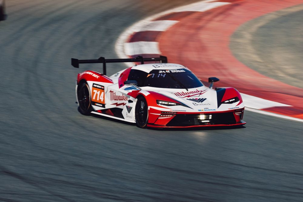 RAZOON – MORE THAN RACING HEAD TO THE GULF WITH KTM X-BOW GTX AND