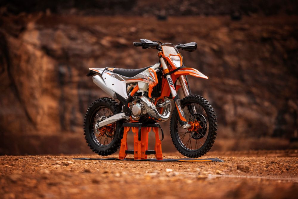 KTM EXC250TPI用 ゴールドステップセット 中古品 ぬらす