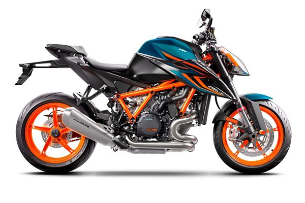 415759_MY22 KTM 1290 SUPER DUKE R _90_ right_EU_ Global