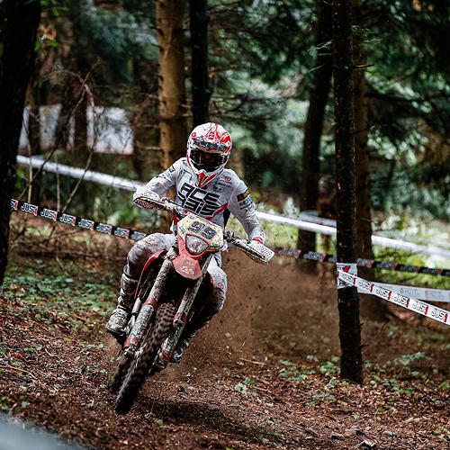 ANDREA VERONA MAINTAINS ENDUROGP SERIES LEAD AFTER CHALLENGING FIFTH ROUND
