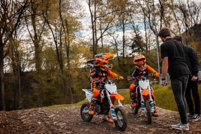 ORANGE KIDS DAY: KTM MOTOHALL & E-MINI SCHNUPPERTAG