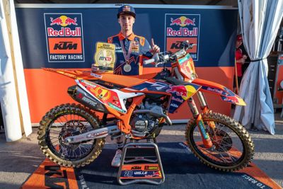 NOTHING HAS CHANGED! KTM TOAST FIRST FIM WORLD CHAMPIONSHIP WITH THE NEW GENERATION KTM 250 SX-F